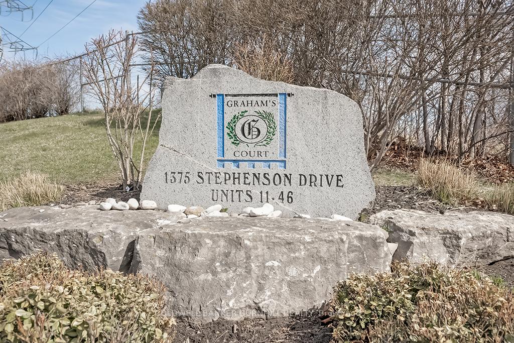 3 Bedrooms Condo at 1375 STEPHENSON,  Burlington For sale