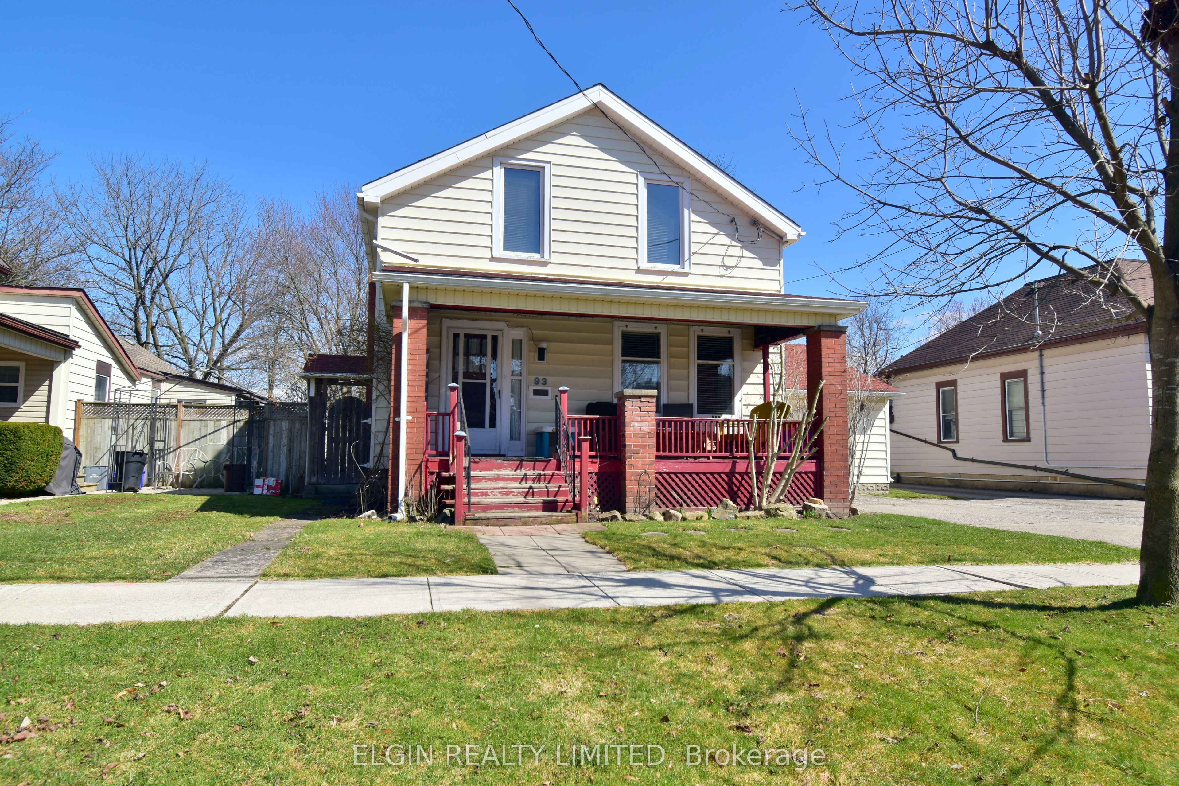 93 Alma Street, St. Thomas, ON N5P 3B2