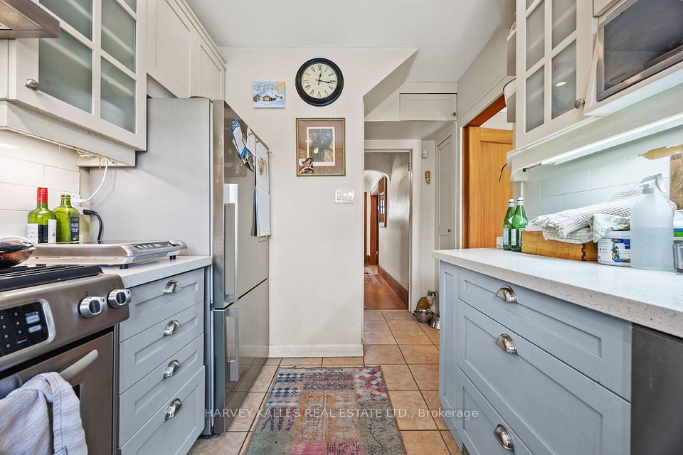153 Rosewell Avenue