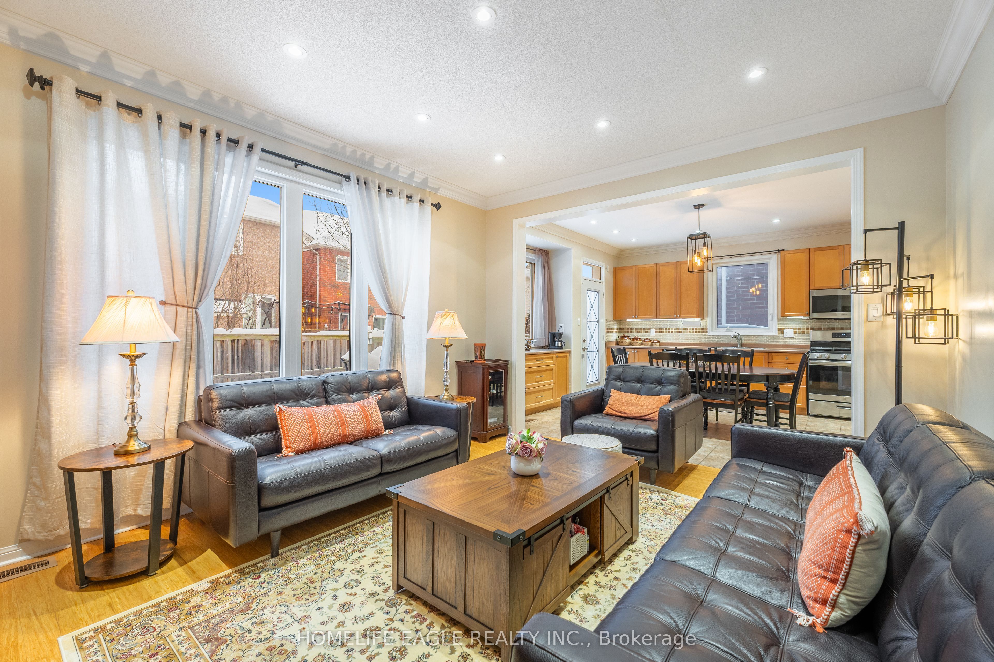 74 Bulmer Crescent