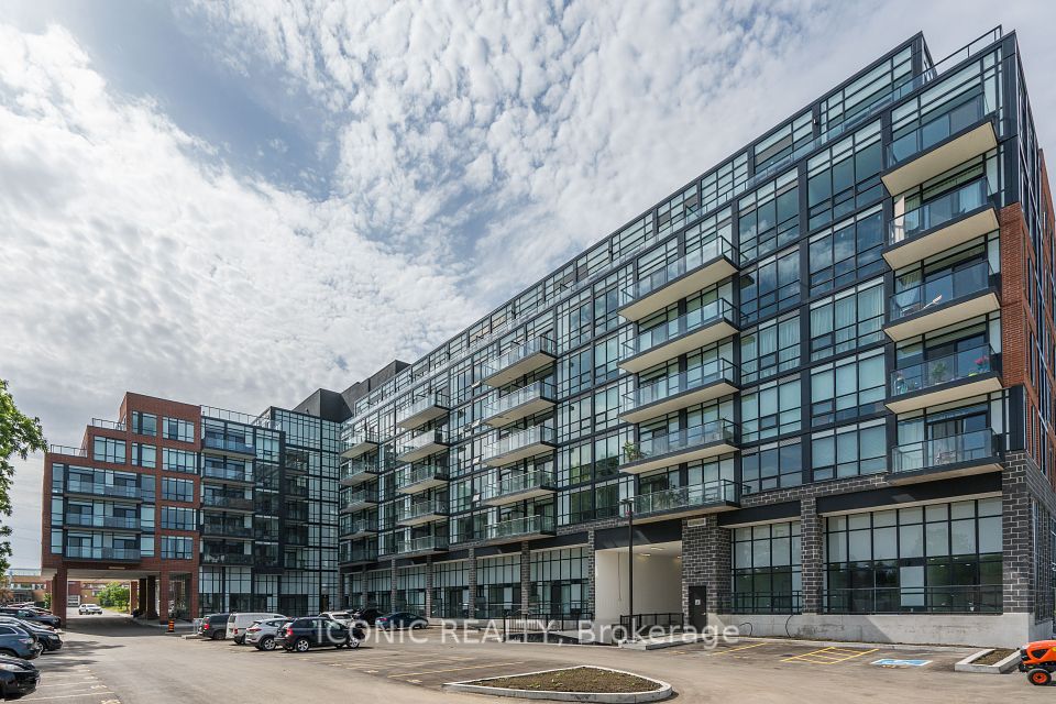 #626 - 681 Yonge Street, Barrie, ON L4N 4E8