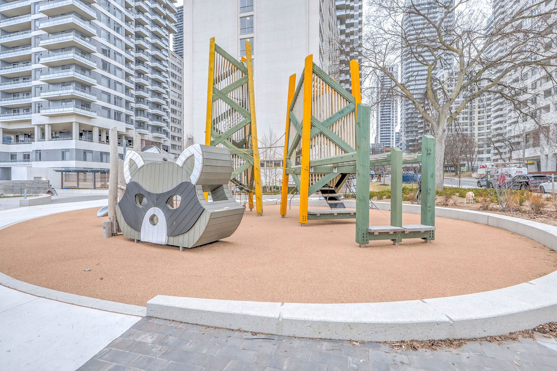 50 Dunfield Avenue 316