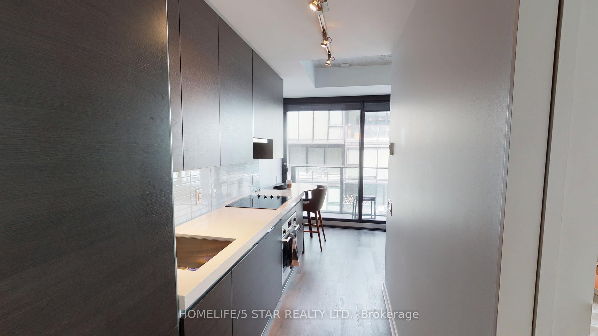 1 Bedroom Condo at 38 Stewart, Toronto For sale