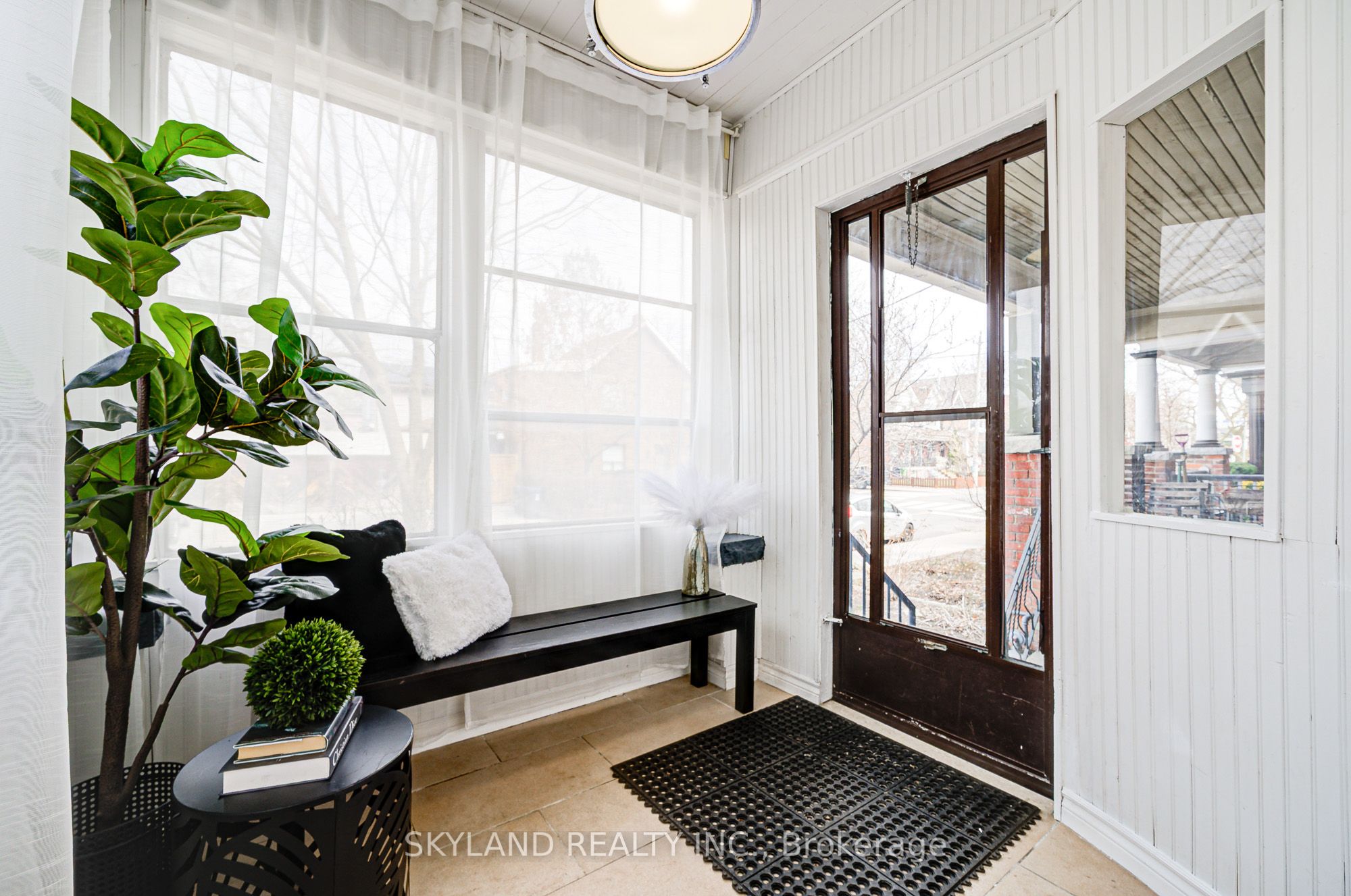 77 Shanly Street