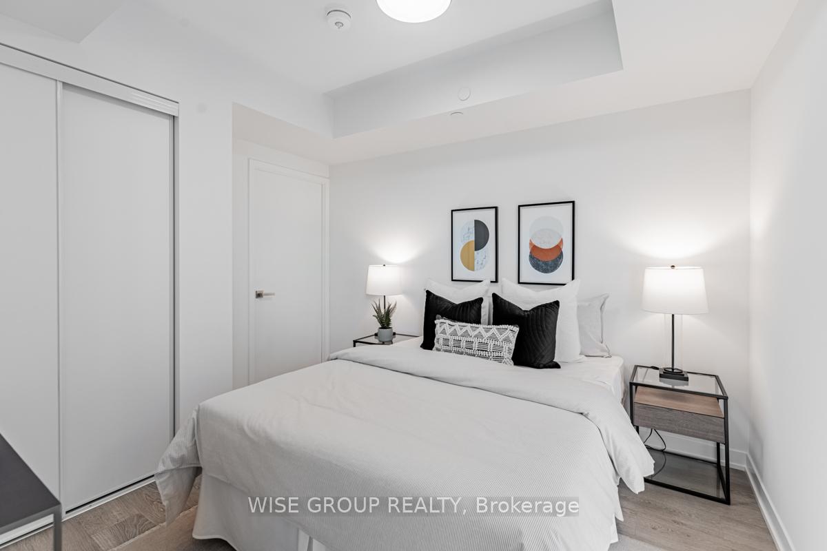 2 Bedrooms Condo at 500 Wilson,  Toronto For sale