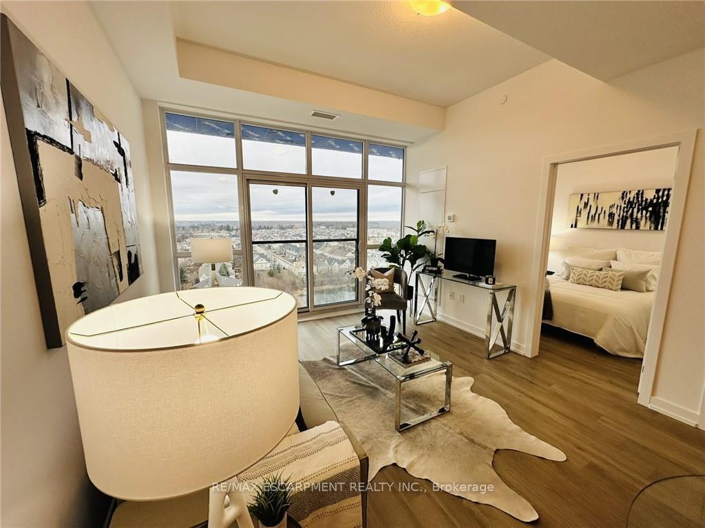 1 Bedroom Condo at 460 DUNDAS,  Hamilton For sale