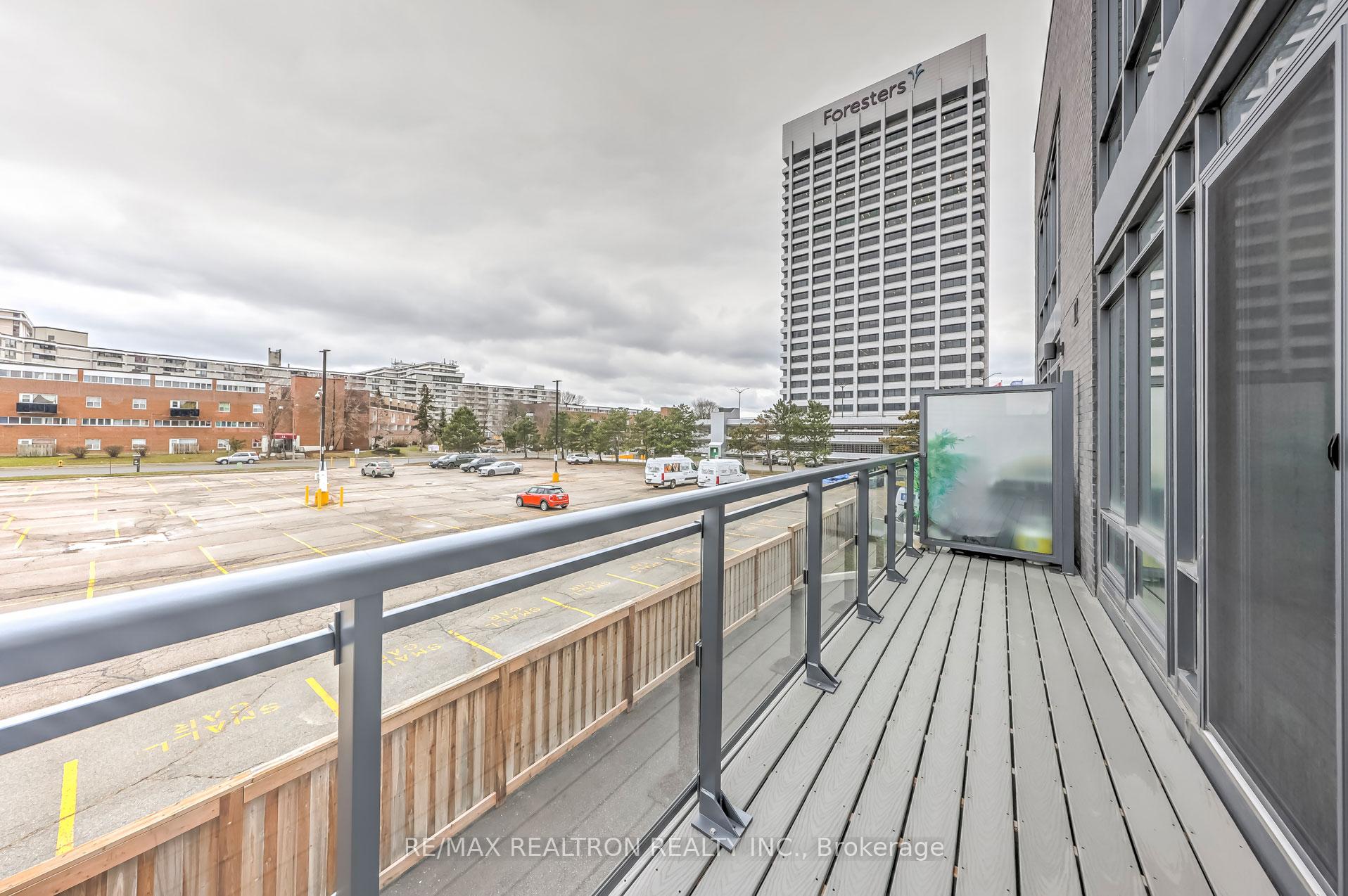 3 Bedrooms Condo at 25 Sonic, Toronto For sale