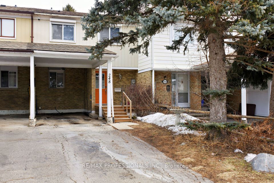 https://trreb-image.ampre.ca/l9yjINu6shdjR53e3Q0zPOZ0Oo6xV_rmlfxPemsynHc/rs:fit:960:960/wm:.5:so:0:50:.4/wmsh:10/wmt:PHNwYW4gZm9yZWdyb3VuZD0nd2hpdGUnIGZvbnQ9JzY4Jz5SRS9NQVggUFJPRkVTU0lPTkFMUyBJTkMuLCBCcm9rZXJhZ2U8L3NwYW4-/L3RycmViL2xpc3RpbmdzLzQwLzc2LzY4LzY2L3AvOTc0NWMwN2EtYmYwNy00ODZiLThhNmYtMTIwNjlkODE3YTljLmpwZw.jpg
