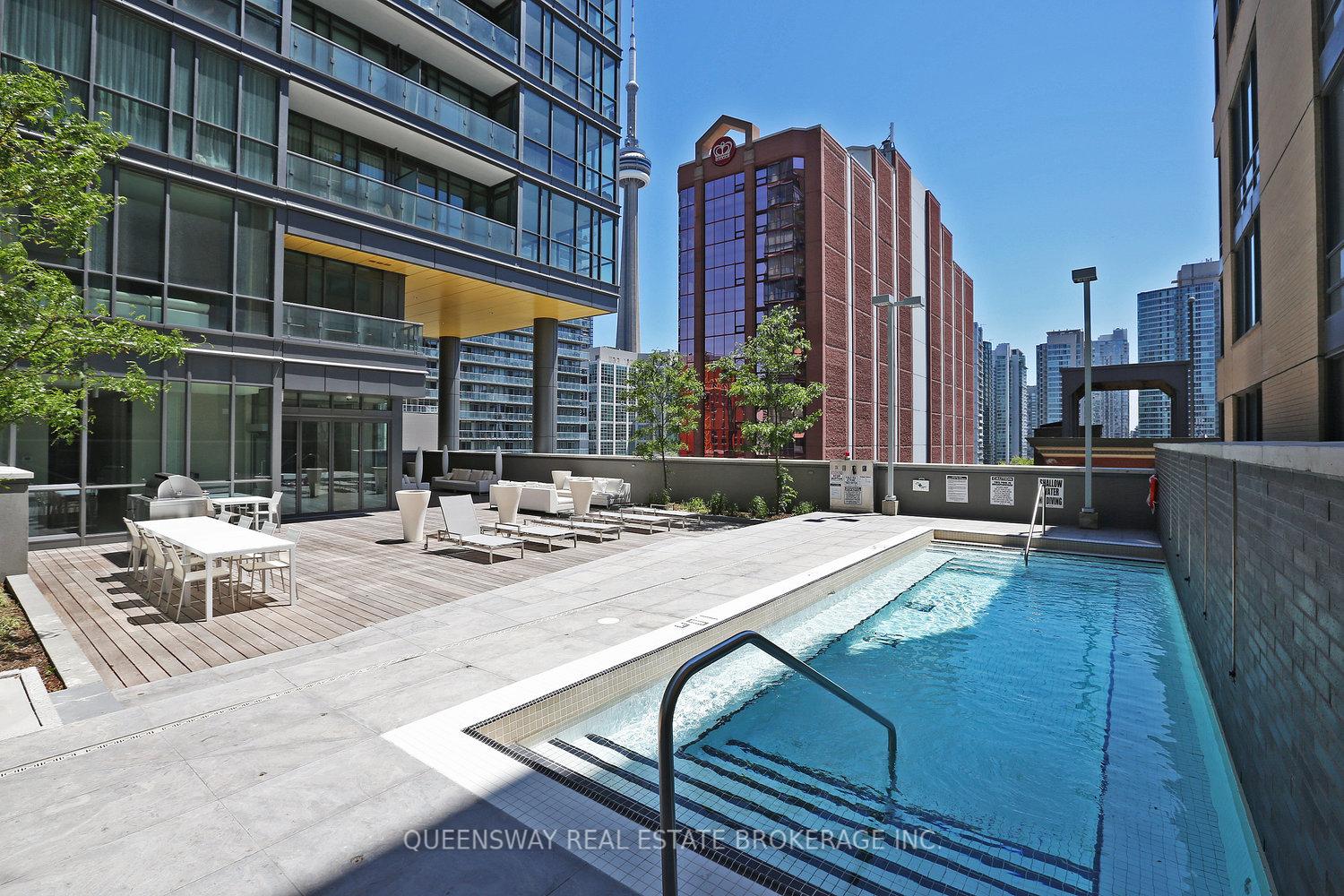 2 Bedrooms Condo at 8 Charlotte, Toronto For sale