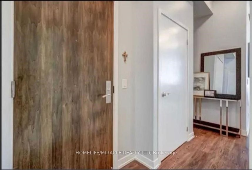840 Queen Plate Drive, #1012