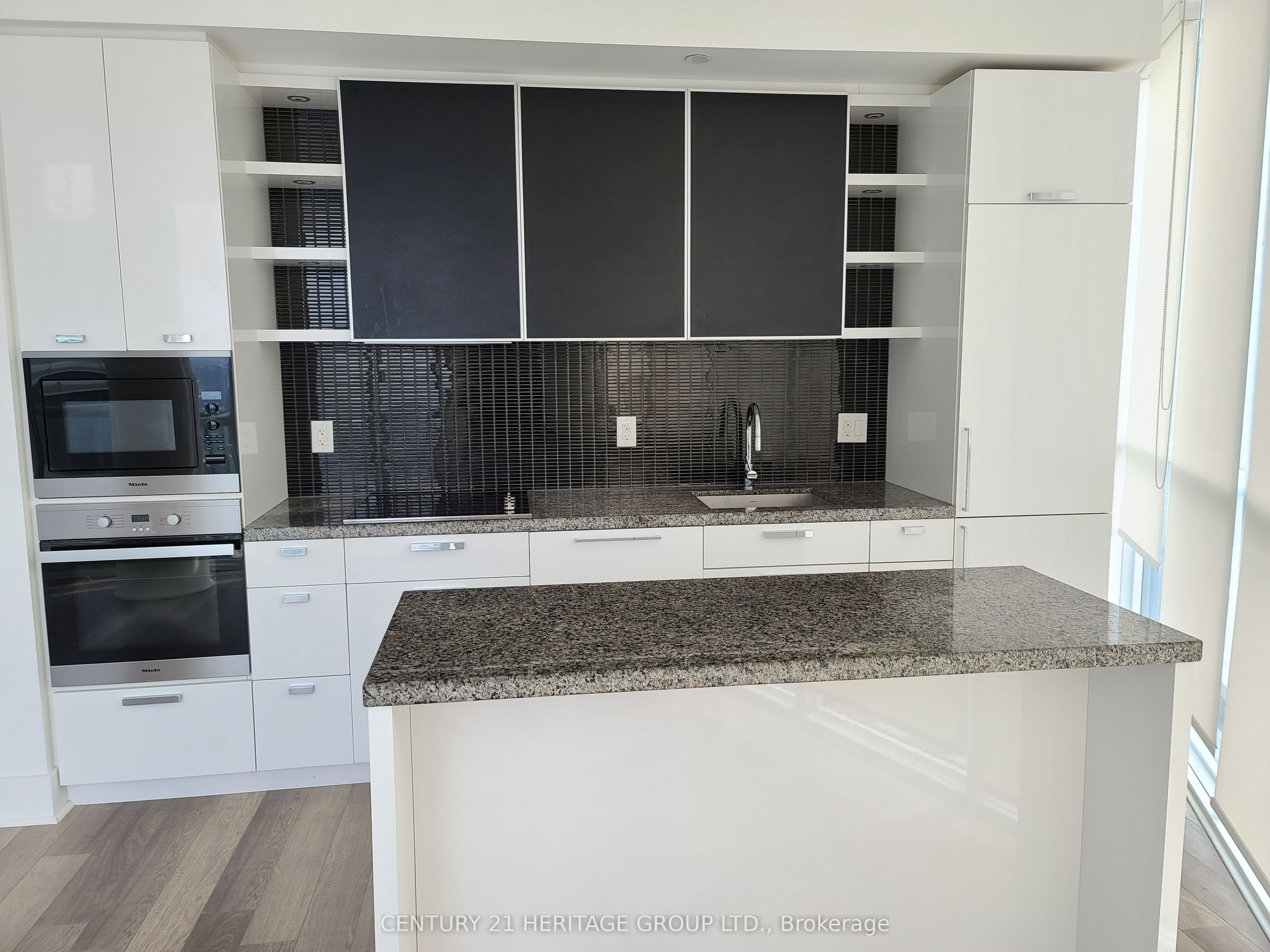 32 Davenport Road, #2508