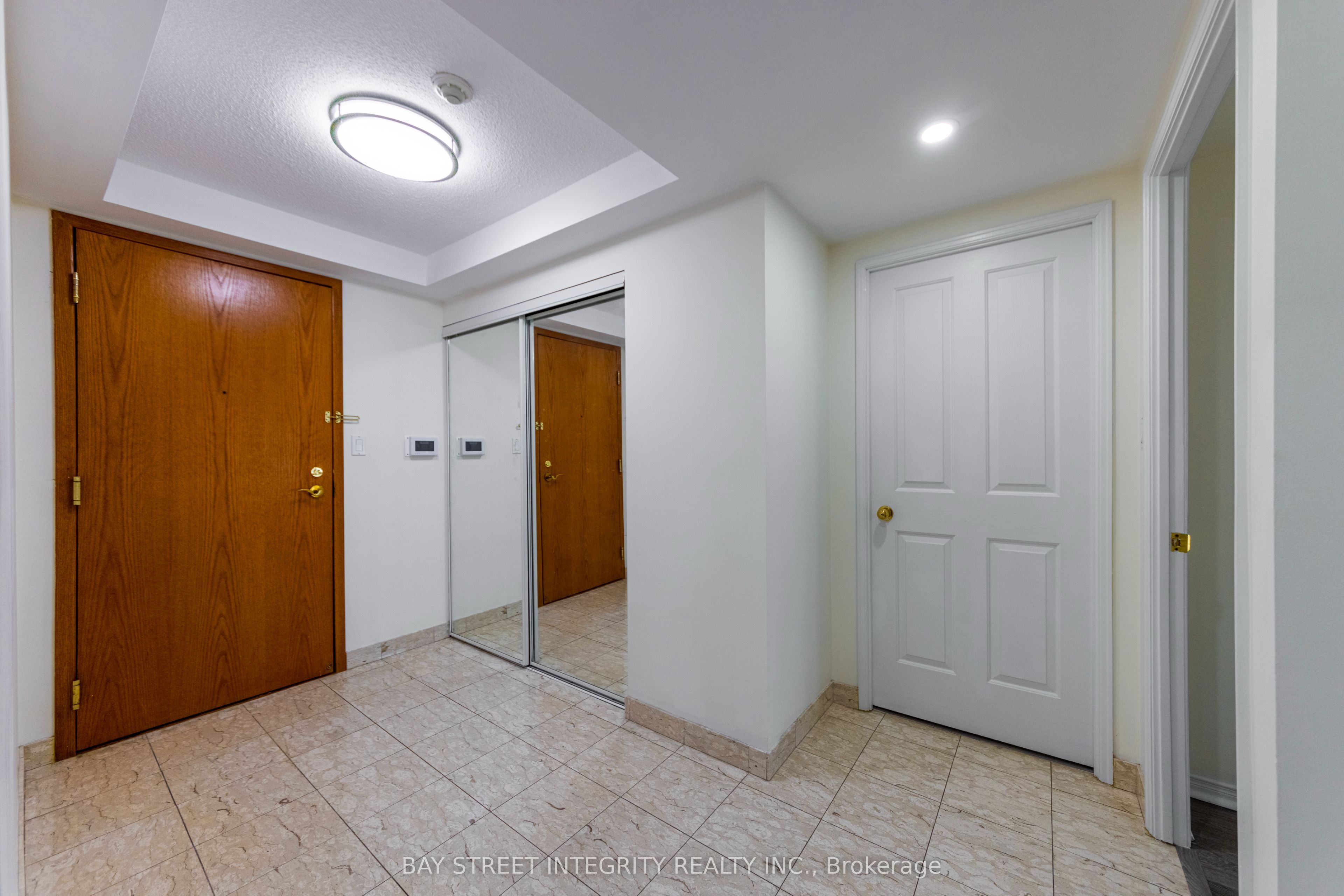 28 Hollywood Avenue, #1210