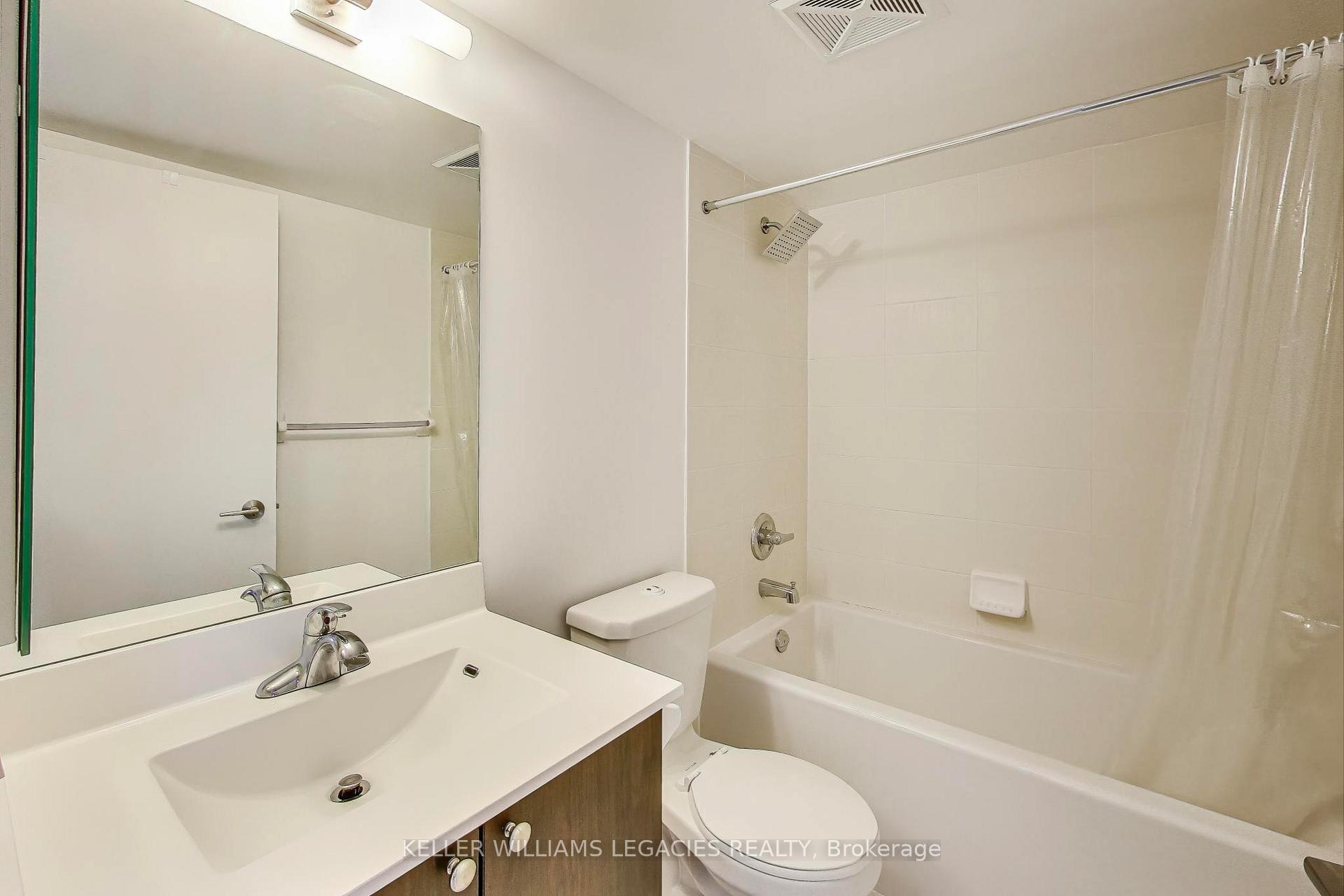 1 Bedroom Condo at 181 Village Green, Toronto For sale