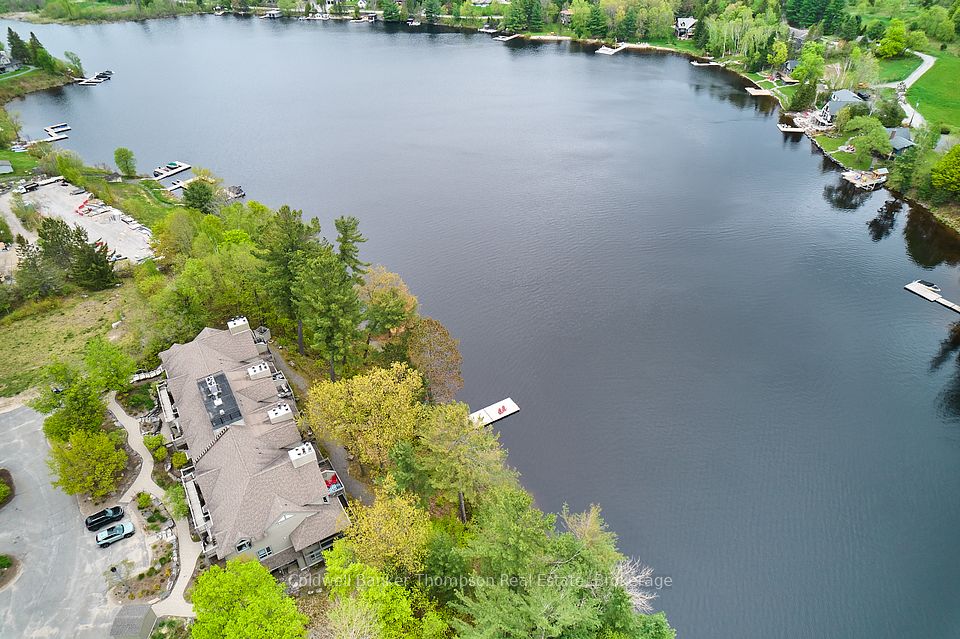 5811 Grandview Signature Drive, Huntsville, ON P1H 2N1 ; MLS ID: X12170415