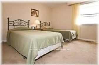 210 Belgravia Avenue W, #Main Floor