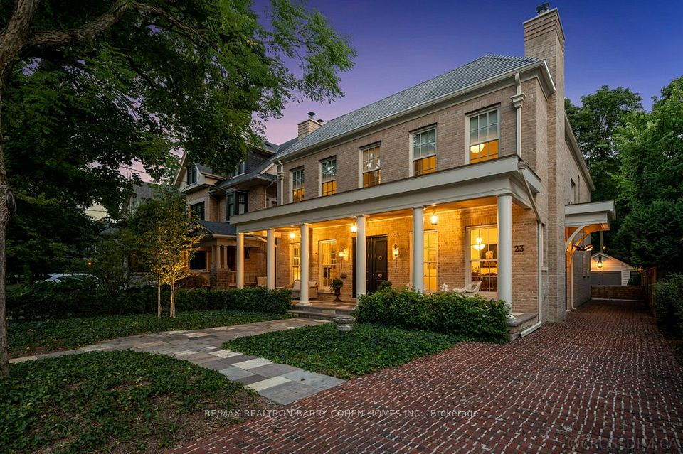 23 Lytton