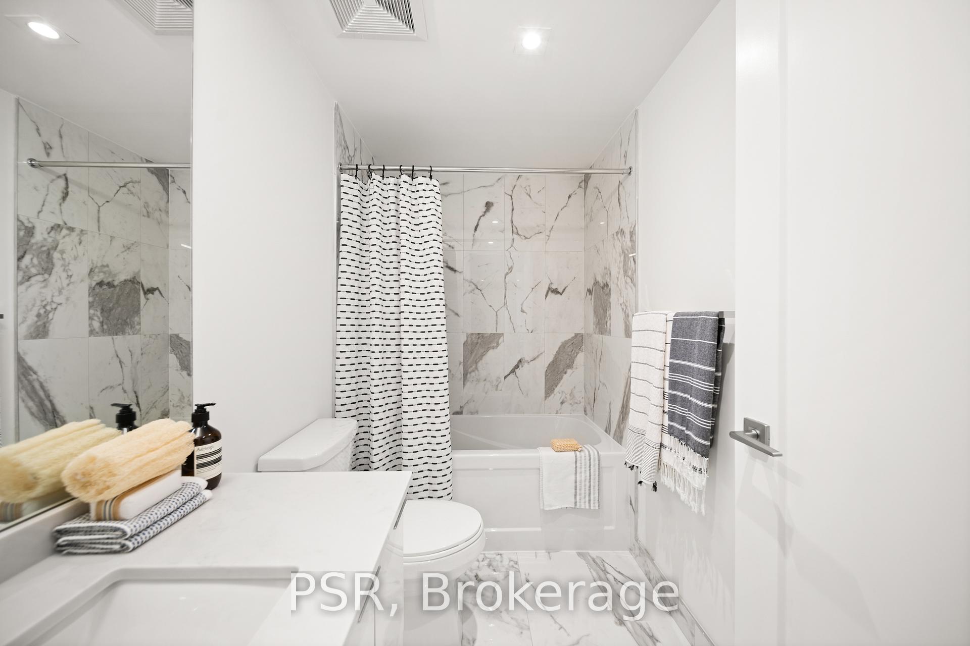 3 Bedrooms Condo at 430 Roncesvalles, Toronto For sale