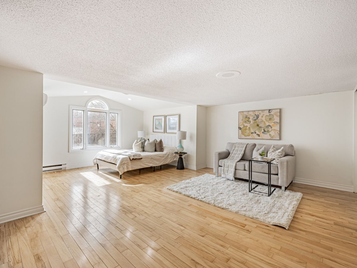 32 Rosebury Lane