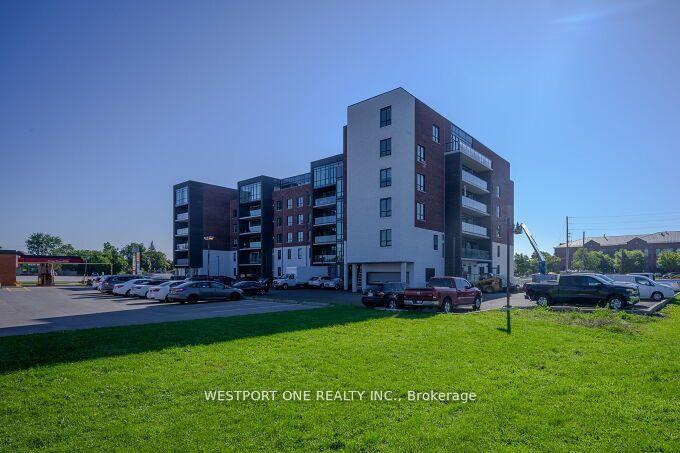 3 Bedrooms Condo at 5 Hamilton, Hamilton For sale