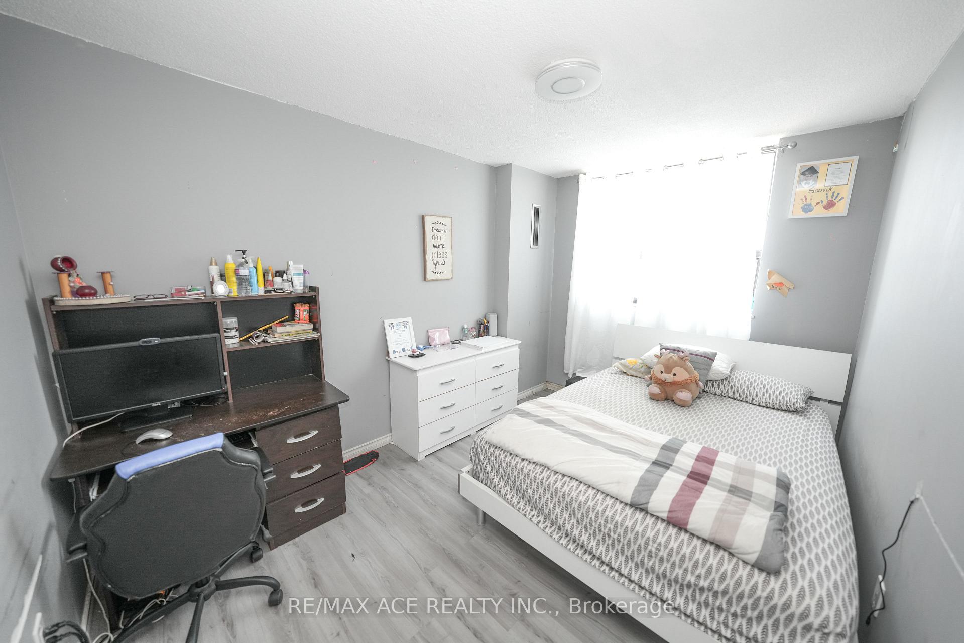 2 Bedrooms Condo at 301 Prudential, Toronto For sale