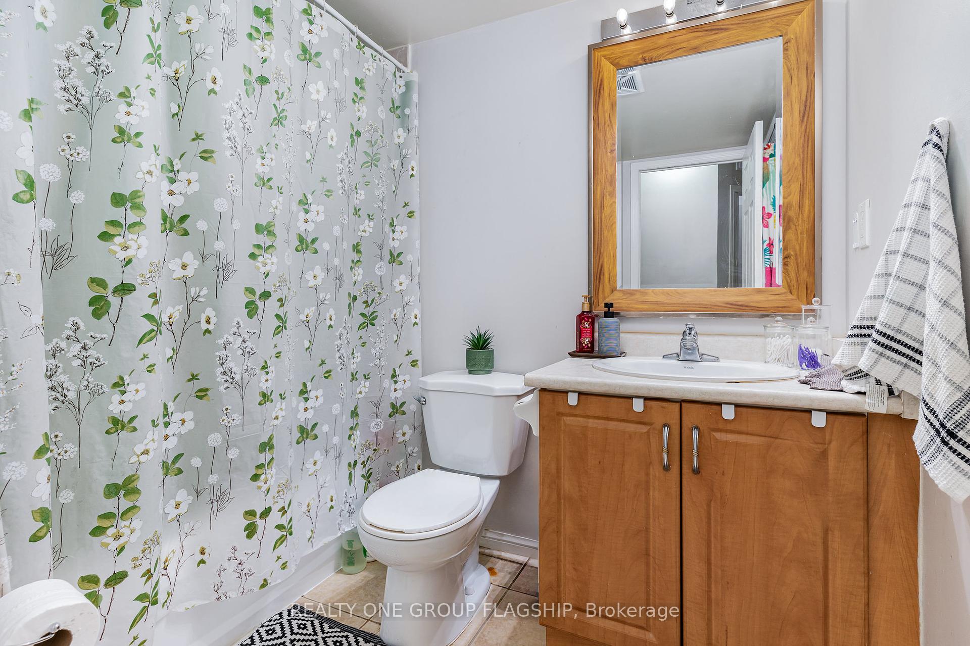 3 Bedrooms Condo at 3045 Finch, Toronto For sale