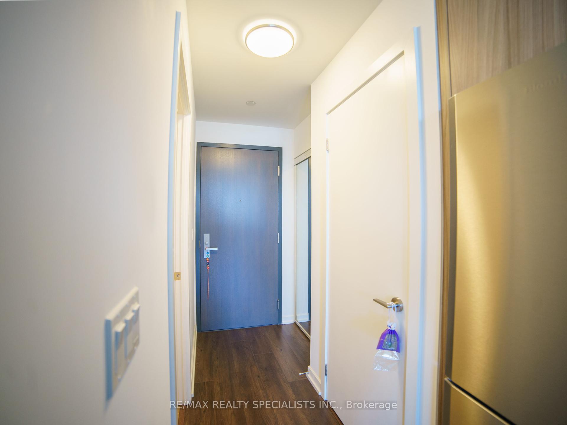 2 Bedrooms Condo at 50 Forest Manor, Toronto For sale