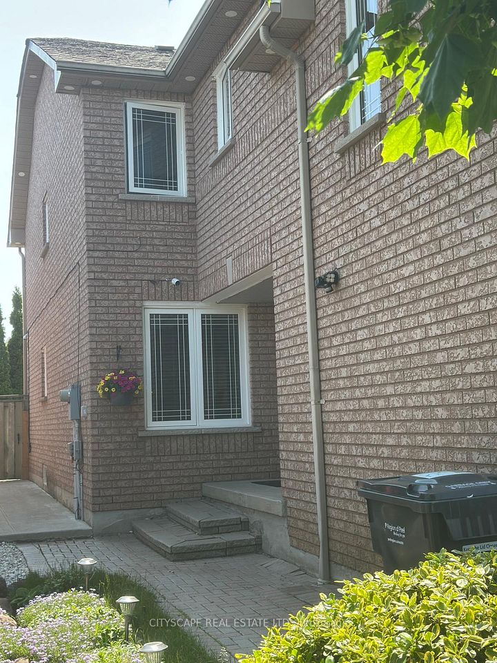 973 Applecroft