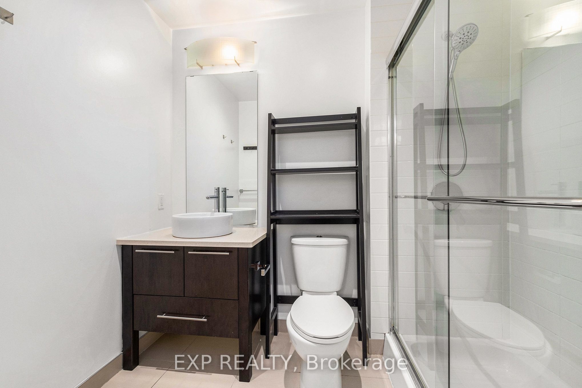 101 Richmond Road, #406