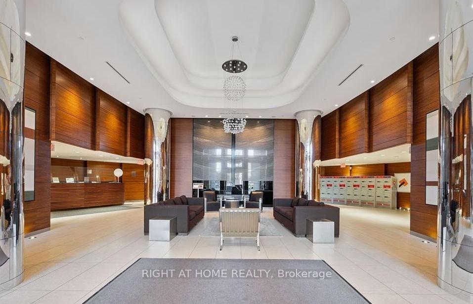 2 Bedrooms Condo at 9 Valhalla Inn, Toronto For sale