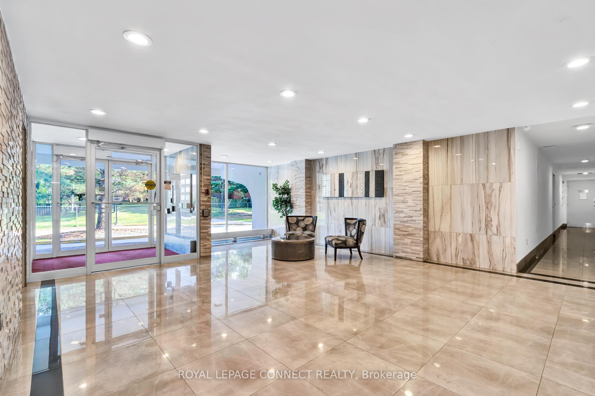 2 Bedrooms Condo at 270 Palmdale,  Toronto For sale