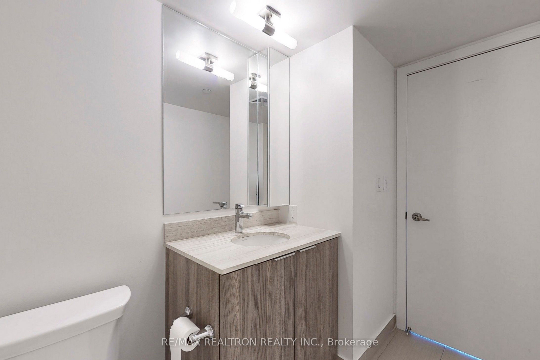 955 Bay Street, #1709