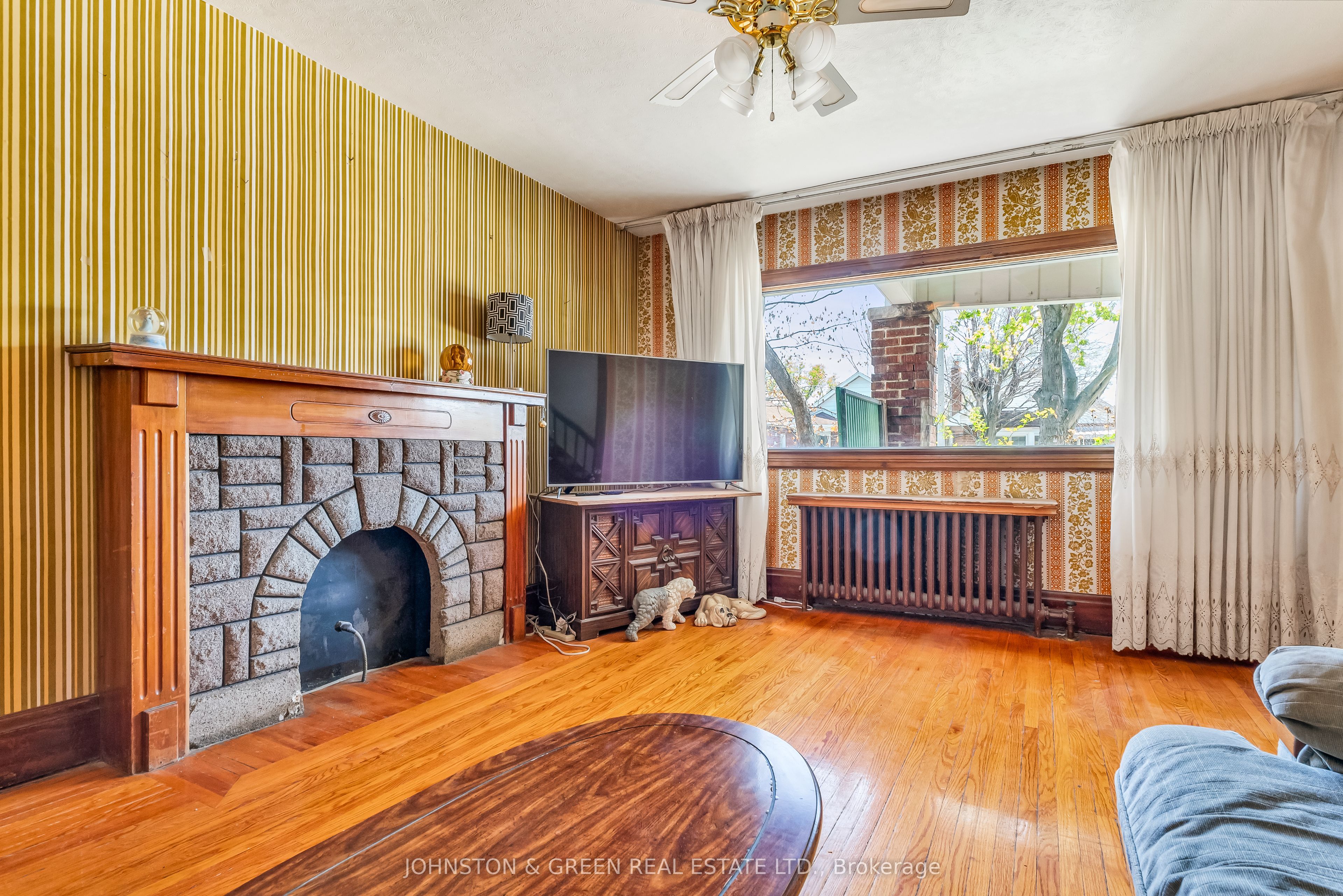 416 Mortimer Avenue
