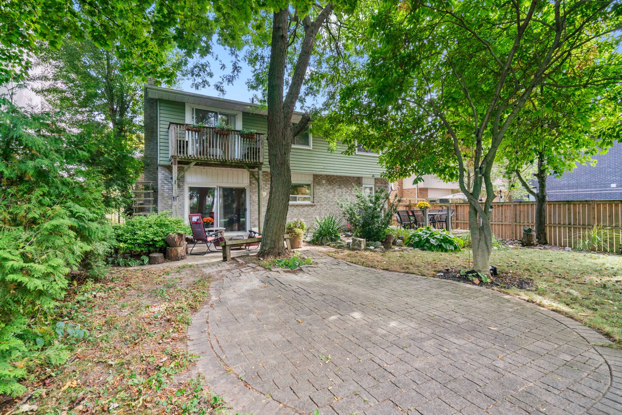 1890 Spruce Hill Road