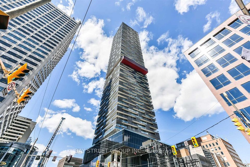 8 Eglinton