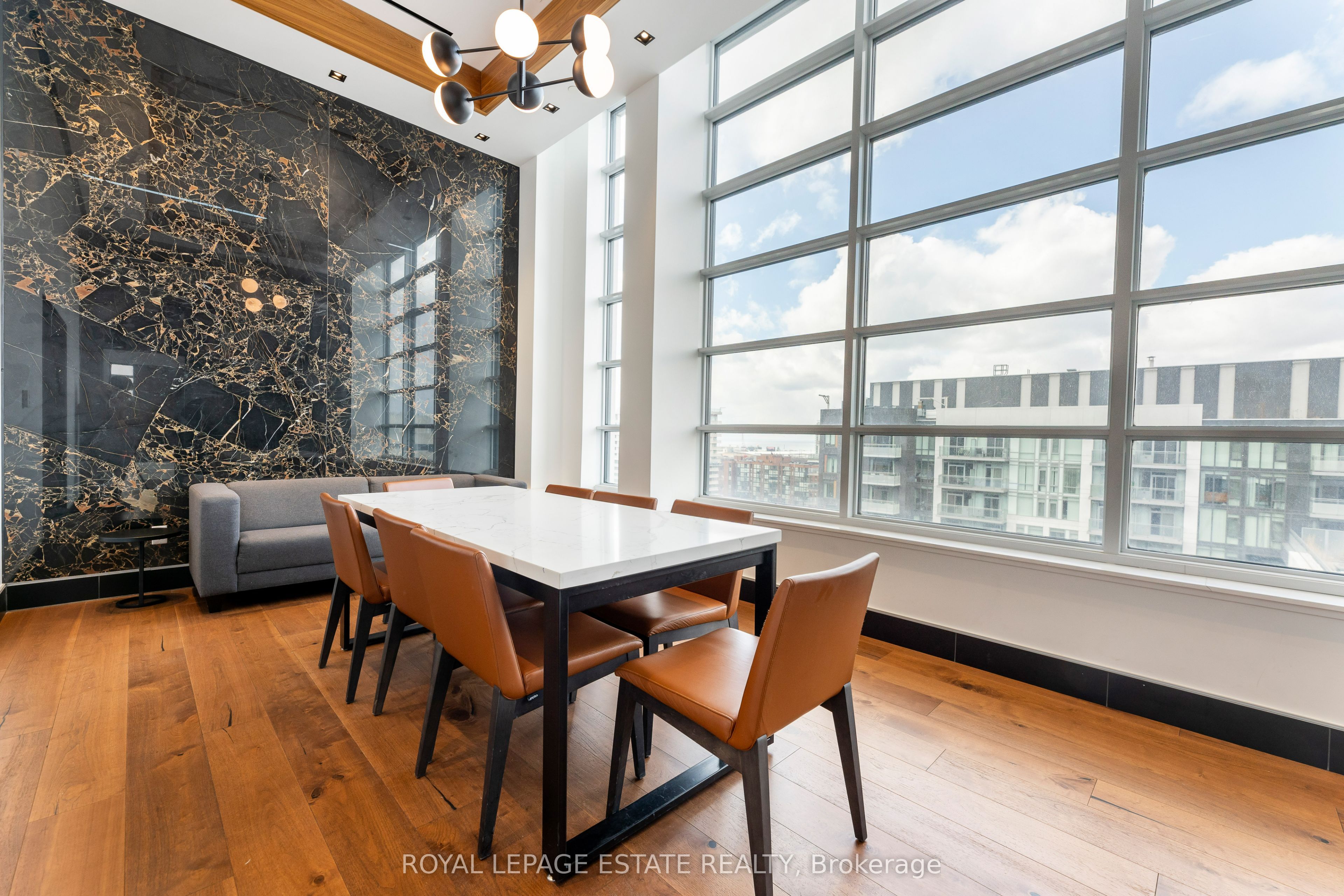 501 Adelaide Street W, #1106