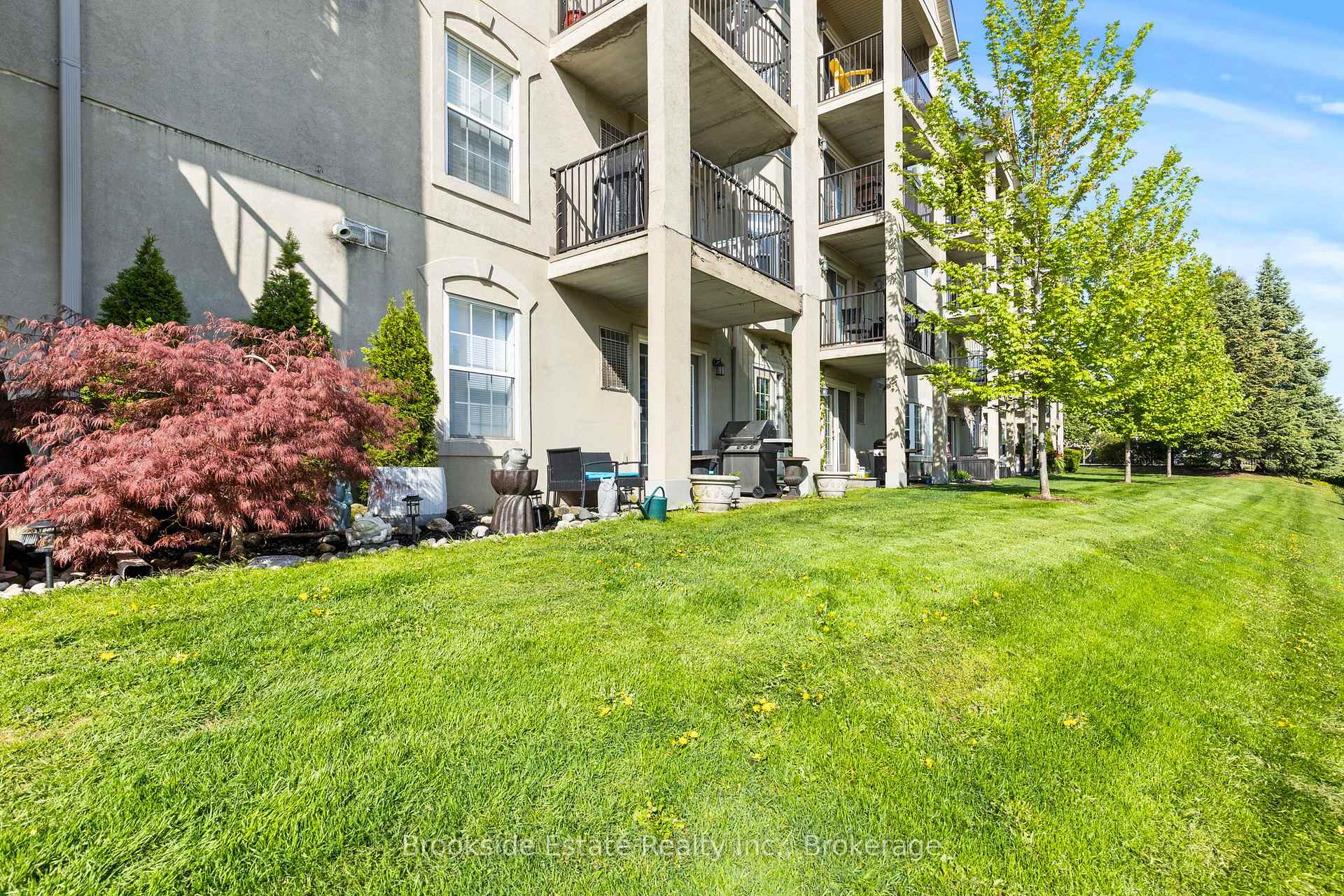 1 Bedroom Condo at 1431 Walkers, Burlington For sale