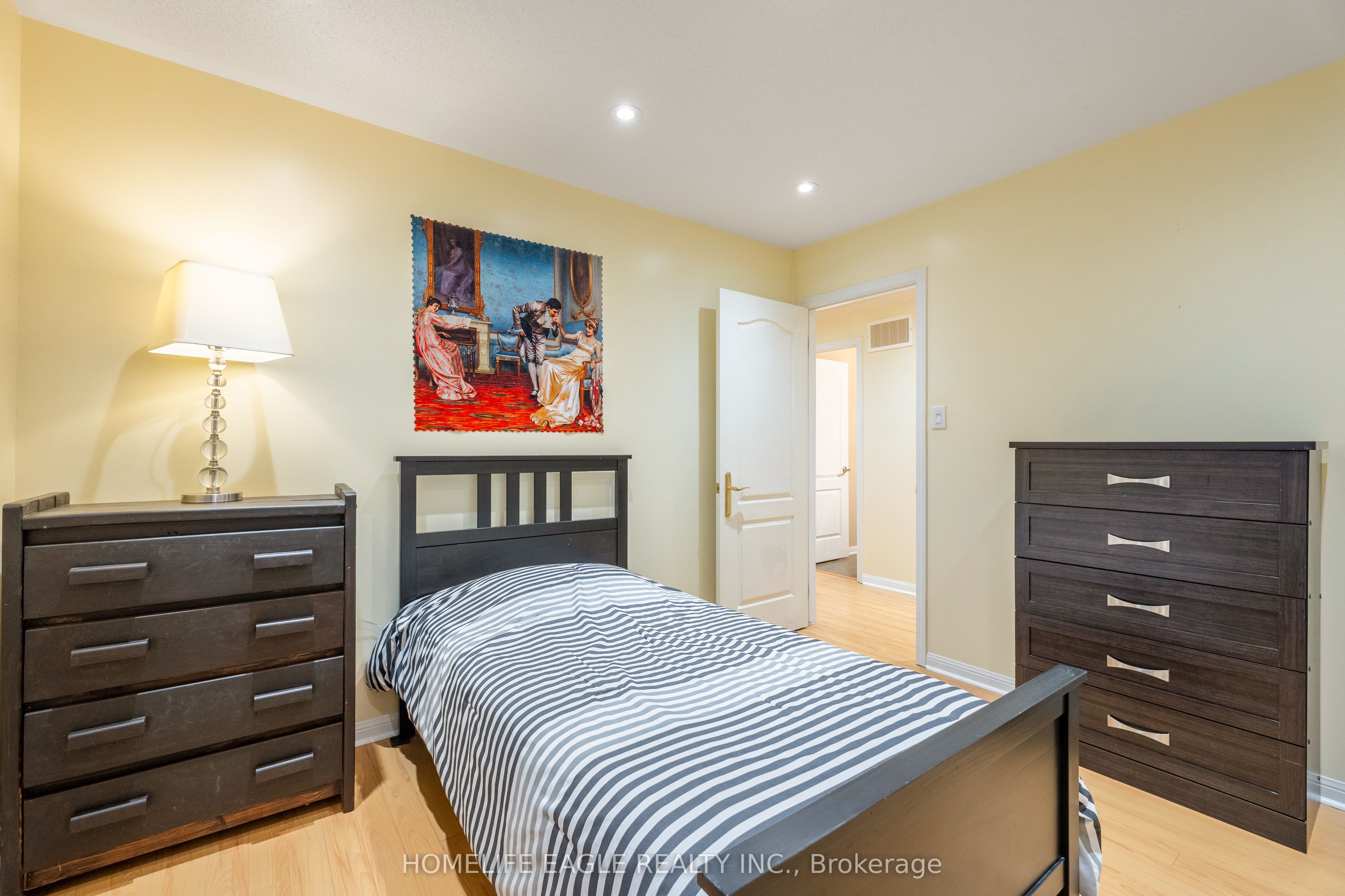 74 Bulmer Crescent