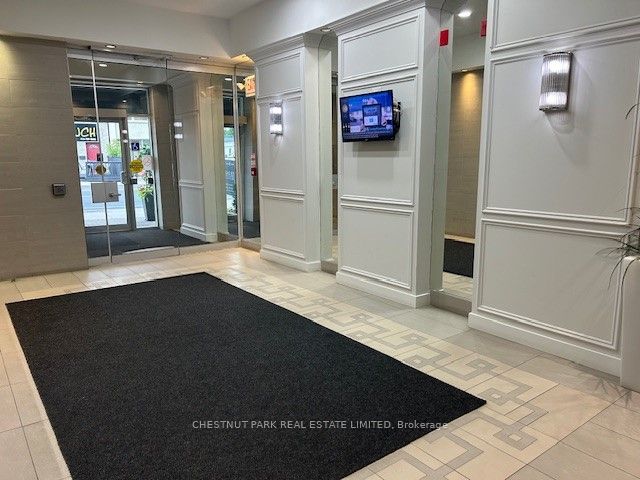#304 - 3443 Bathurst Street, Toronto, ON M6A 2C3