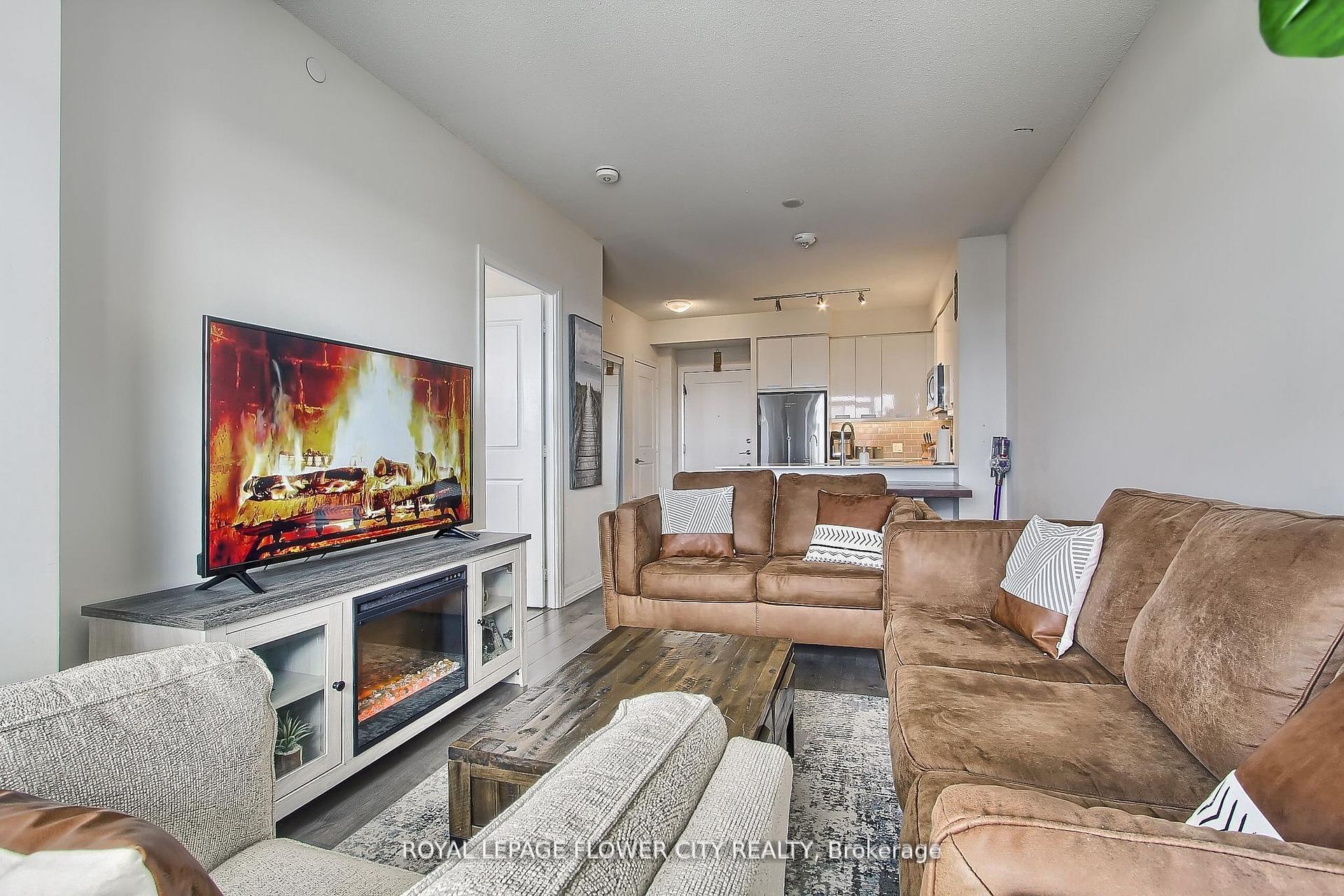 1 Bedroom Condo at 65 Watergarden, Mississauga For sale