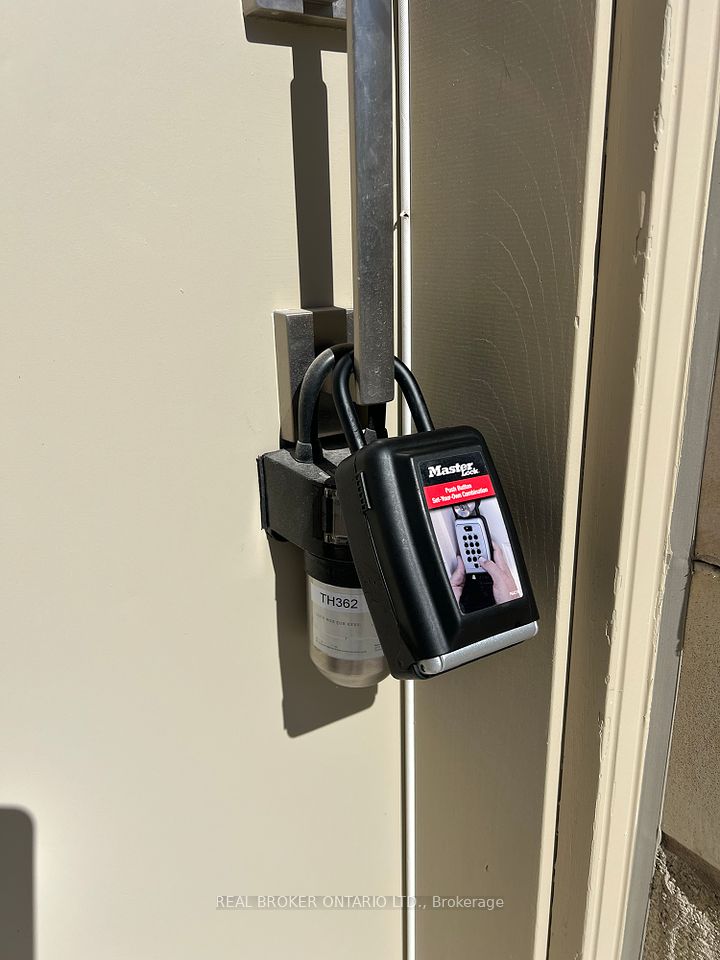 https://trreb-image.ampre.ca/lG4Bv7iqXmgYty565UNyR2mNys9oz4p4rnVC8vtK-ME/rs:fit:960:960/wm:.5:so:0:50:.4/wmsh:10/wmt:PHNwYW4gZm9yZWdyb3VuZD0nd2hpdGUnIGZvbnQ9JzY4Jz5SRUFMIEJST0tFUiBPTlRBUklPIExURC4sIEJyb2tlcmFnZTwvc3Bhbj4/L3RycmViL2xpc3RpbmdzLzQxLzAyLzgyLzE0L3AvZjNlNDk3MTUtYmIzNS00ZGI5LWI2MWItNjNkNjkyMjhkYmEzLmpwZw.jpg