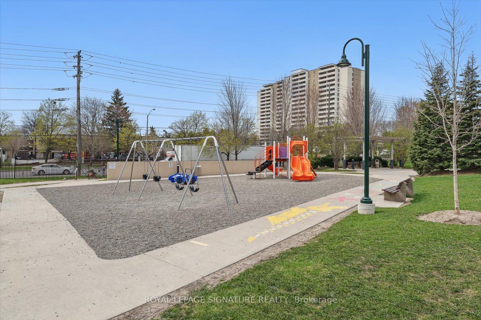 3 Bedrooms Condo at 65 Huntingdale,  Toronto For sale