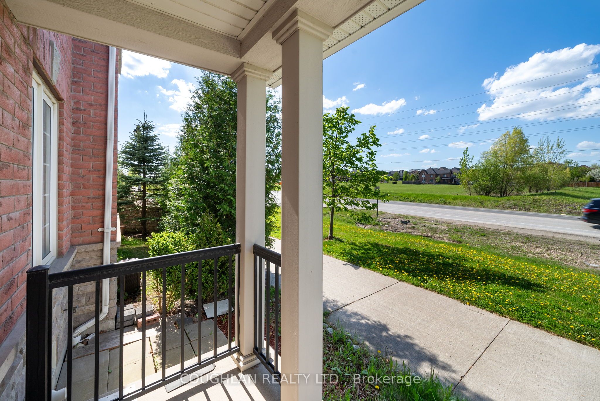 541 Rossland Road, Ajax, ON L1Z 0K7
