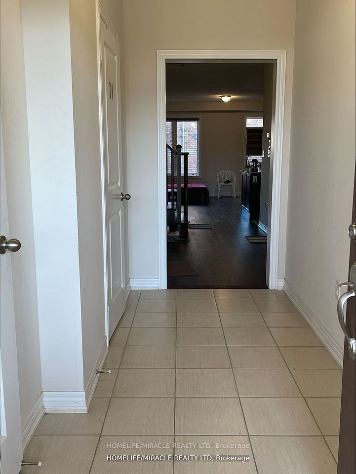27 Bushwood