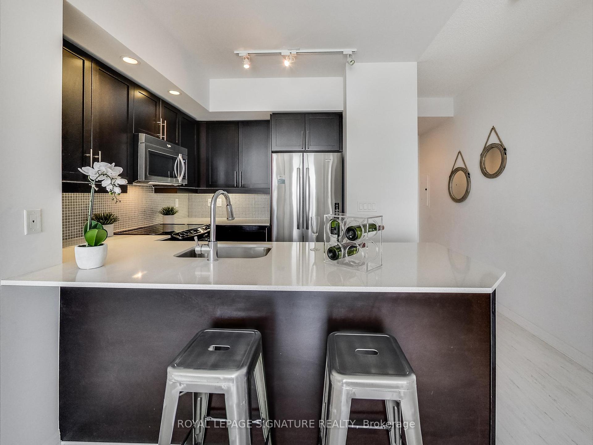 3 Bedrooms Condo at 85 East Liberty, Toronto For sale