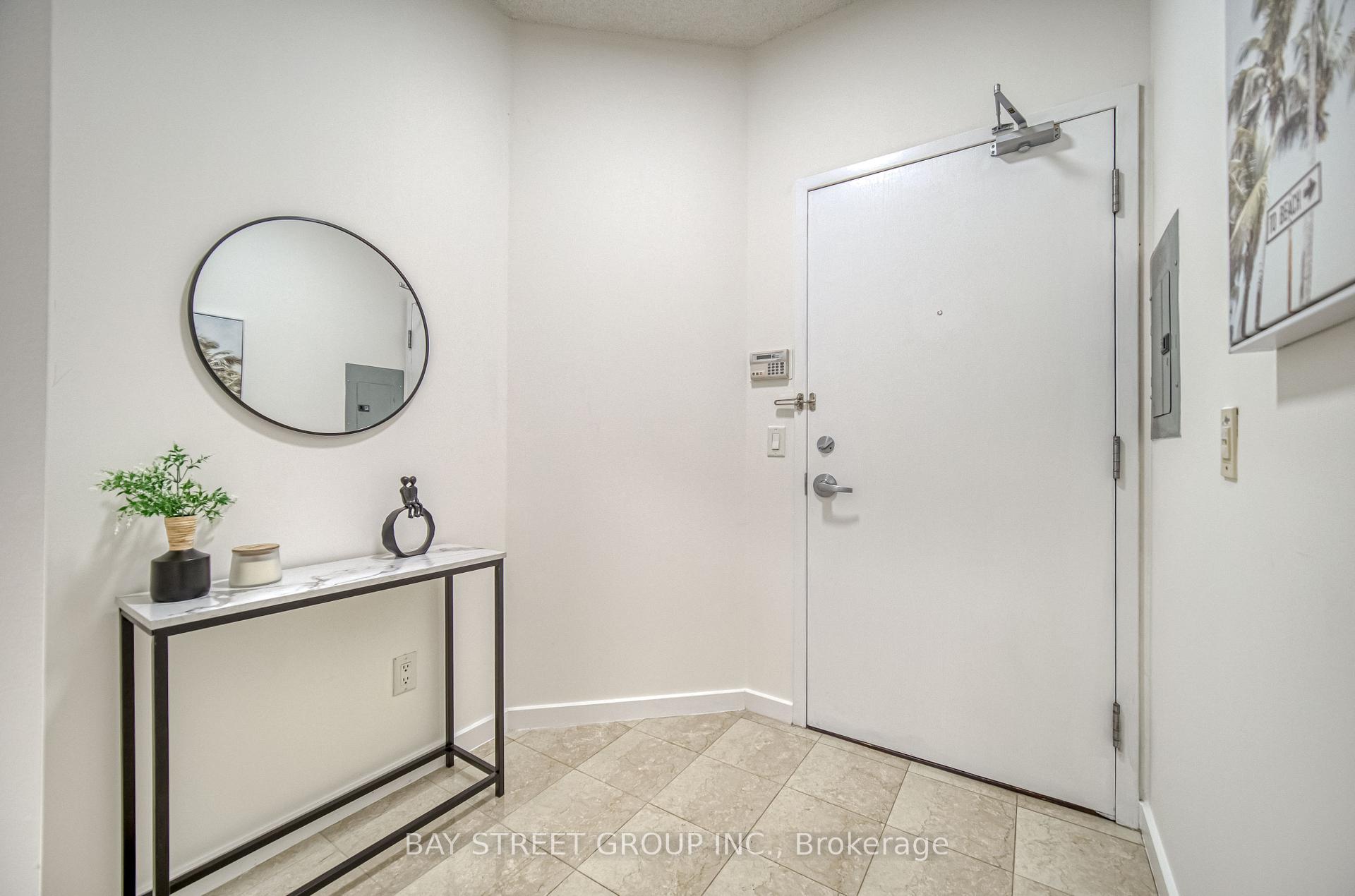 1 Bedroom Condo at 8 York, Toronto For sale