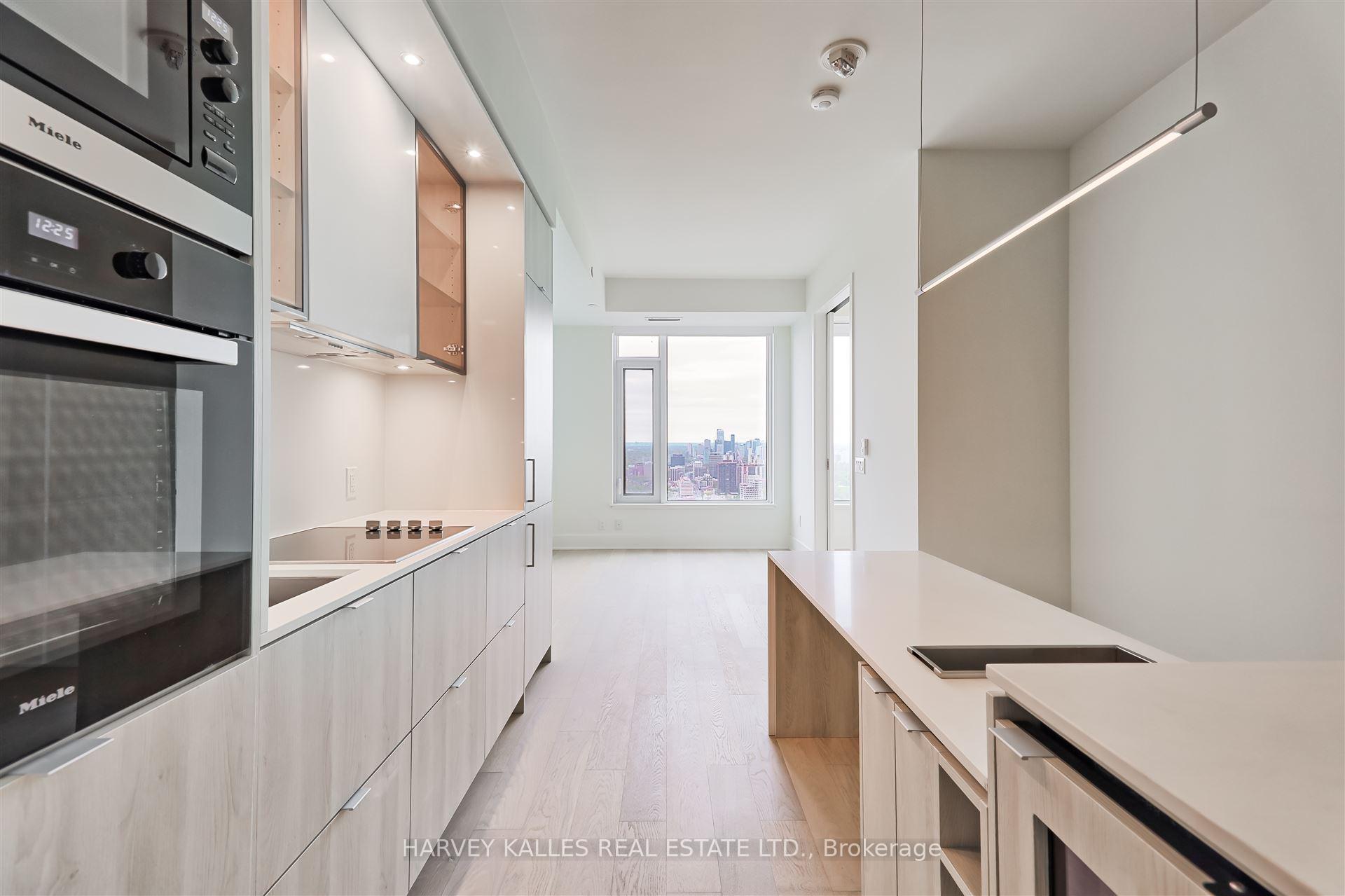 11 Yorkville Avenue 4503
