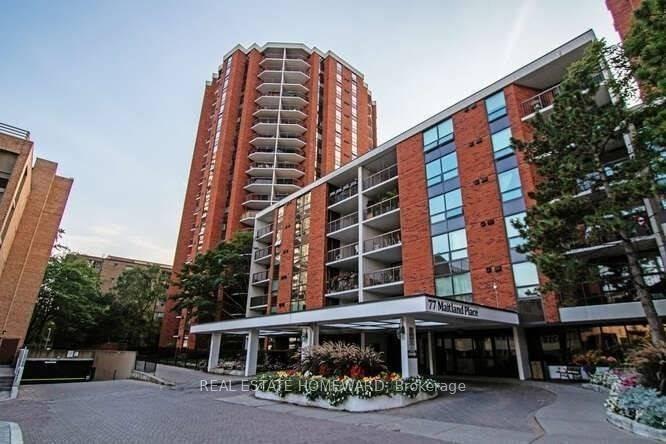 2 Bedrooms Condo at 77 Maitland, Toronto For sale