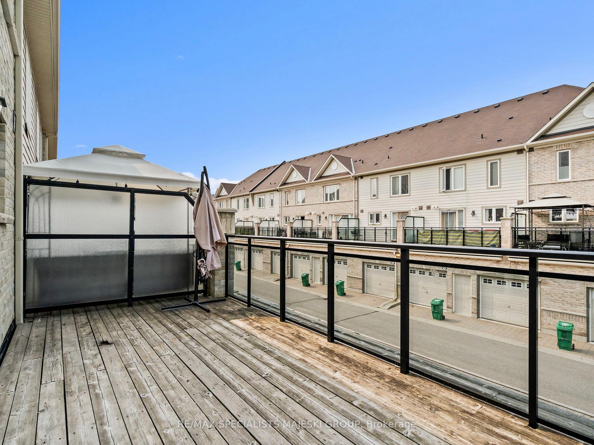 2 Bedrooms Condo at 2891 Rio, Mississauga For sale