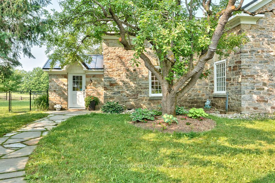 207 ALLANS MILL Road, Tay Valley, ON K7H 3C5