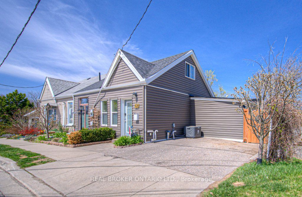 157 Henderson Street, Cambridge, ON N3C 2G3